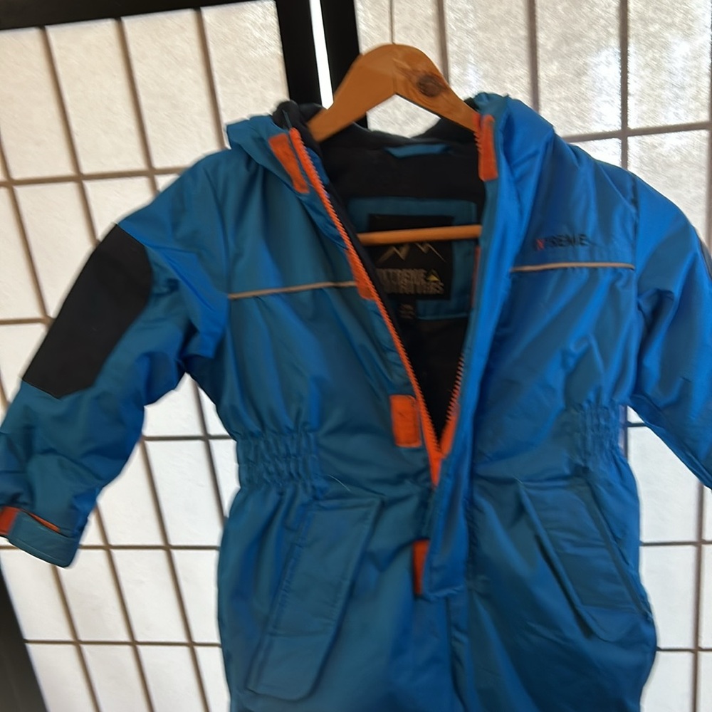 Snowsuit.  Extreme outfitter blue snowsuit 24 mos - Picture 6 of 9